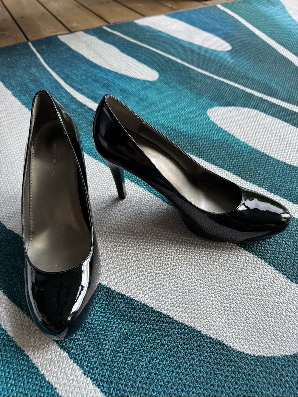 Bandolino Black Patent Leather Women's Pumps - Classic High Heels